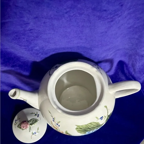 Princess House Vintage Garden Teapot - Picture 9 of 12